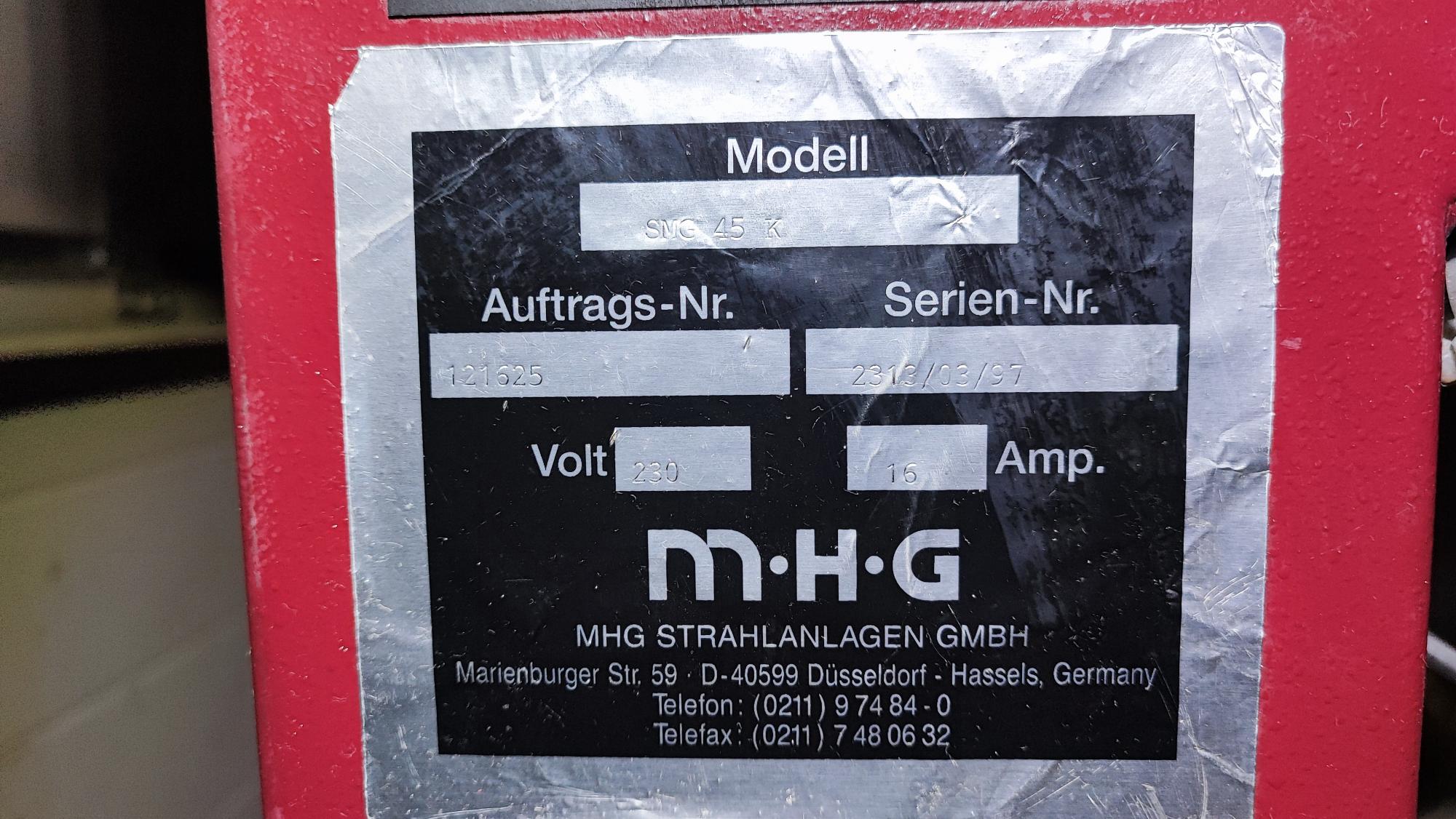 Piaskarka Kabinowa z oczyszczaniem materiału ściernego  MHG - SMG 45 K